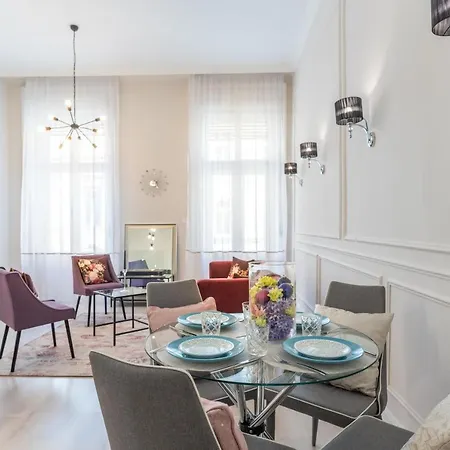 Milano Design Center With Ac Apartamento