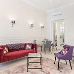 Milano Design Center With Ac דירה